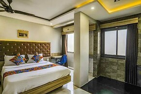 Fabhotel Backstreet