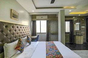 Fabhotel Backstreet