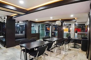 Fabhotel Backstreet