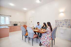 Fabhotel Bougainvillea Suites