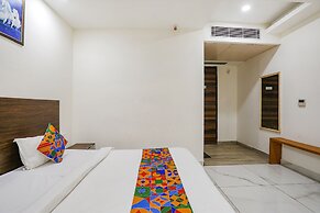 Fabhotel Kinsfolk