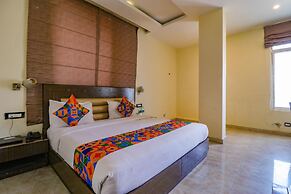 Fabhotel Narula