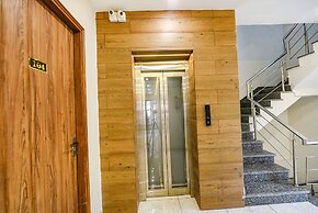 Fabhotel Globe Inn