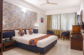 FabHotel Golden Emerald