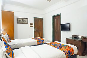 FabHotel Golden Emerald
