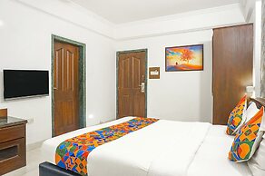 FabHotel Golden Emerald