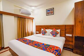 HOTEL SAVI INN