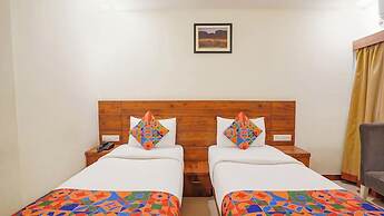 HOTEL SAVI INN