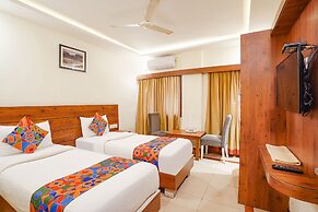 HOTEL SAVI INN