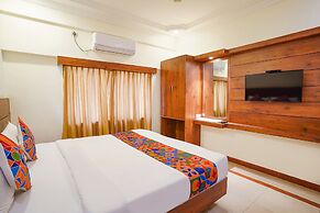 HOTEL SAVI INN