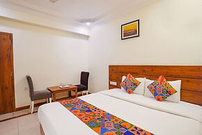 HOTEL SAVI INN