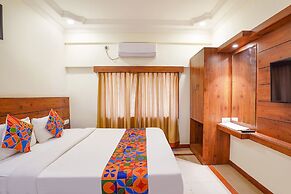 HOTEL SAVI INN