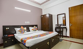 Fabhotel Traika Inn
