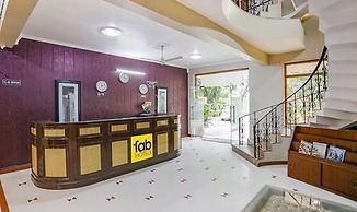 Fabhotel Traika Inn
