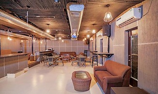 Fabhotel Traika Inn