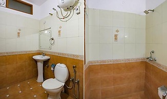 Fabhotel Traika Inn