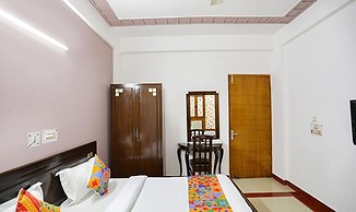 Fabhotel Traika Inn