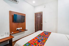 Fabhotel Rlv Green Palace