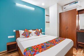 Fabhotel Rlv Green Palace