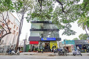Fabhotel Rlv Green Palace