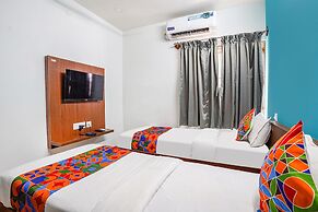 Fabhotel Rlv Green Palace
