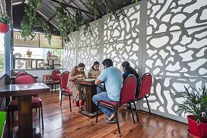 Fabhotel Krishna Heights