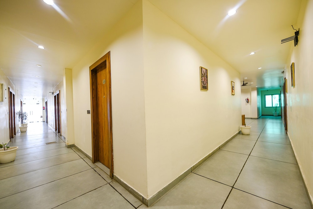 Fabhotel Bleu Ville
