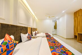 Fabhotel Midway