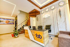 Fabhotel Midway