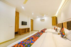 Fabhotel Midway