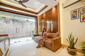 Fabhotel Midway