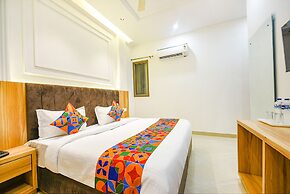Fabhotel Midway