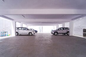 Fabhotel Aranmanai