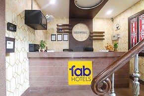 Fabhotel Dua Continental
