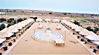 Golden Sand Resort Camp Swimming Pool
