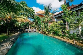 Canting Bali Suite