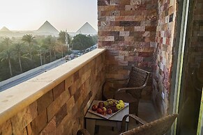 New Gardenia Pyramids View