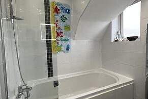 Mumbles - House - Seaside - Sleeps11 - Petfriendly
