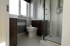Mumbles - House - Seaside - Sleeps11 - Petfriendly