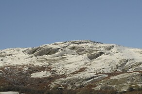 Sleeping Giant Bunkhouse