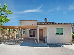 Riviera Hideaway for 2 Guests