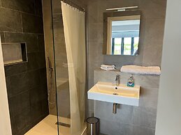 Botany Bay Beach Bed and Breakfast
