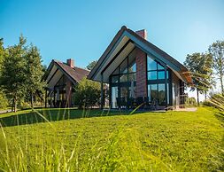 Lakeview Villa Retreat for 10