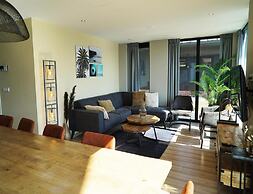 Lakeview Villa Retreat for 10