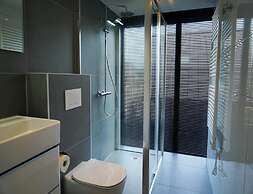 Lakeview Villa Retreat for 10