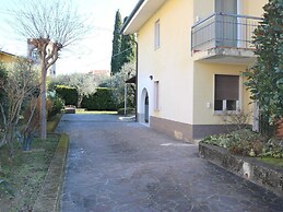 Lazise Serene Garden Escape