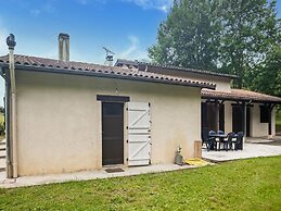 Dordogne Poolside Escape