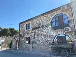 ESKİ URLA