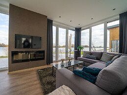 Luxury Villa With Dishwasher