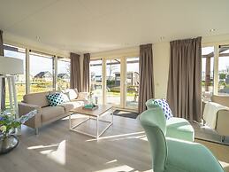 Luxury Villa With Dishwasher